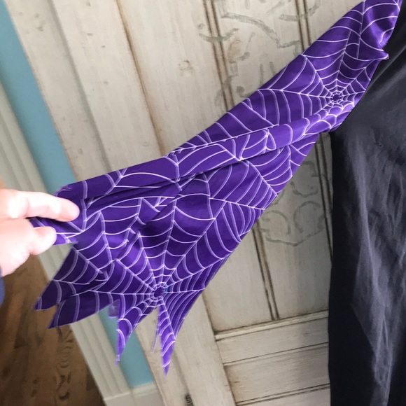 S/M easy witch costume. Gently used. - Picture 2 of 3